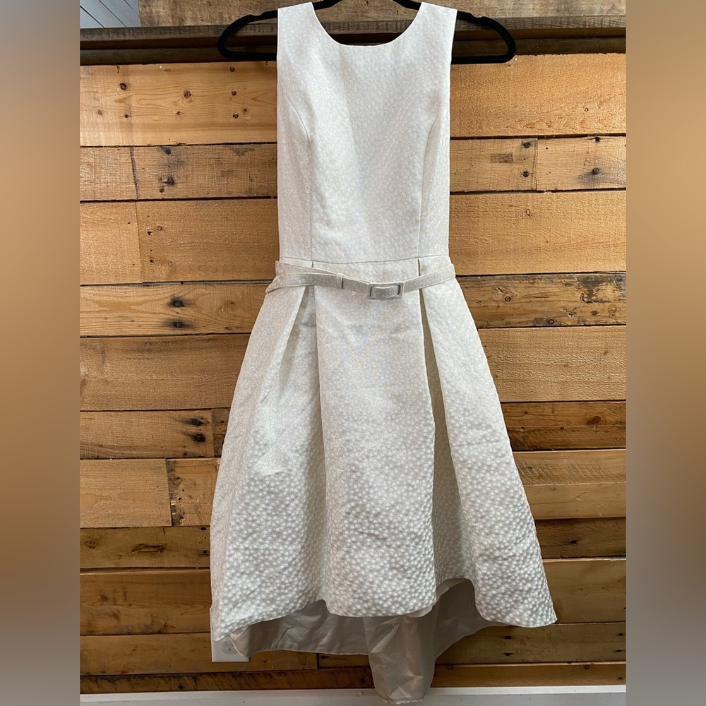 White House Black Market Champagne jacquard high low dress size 6